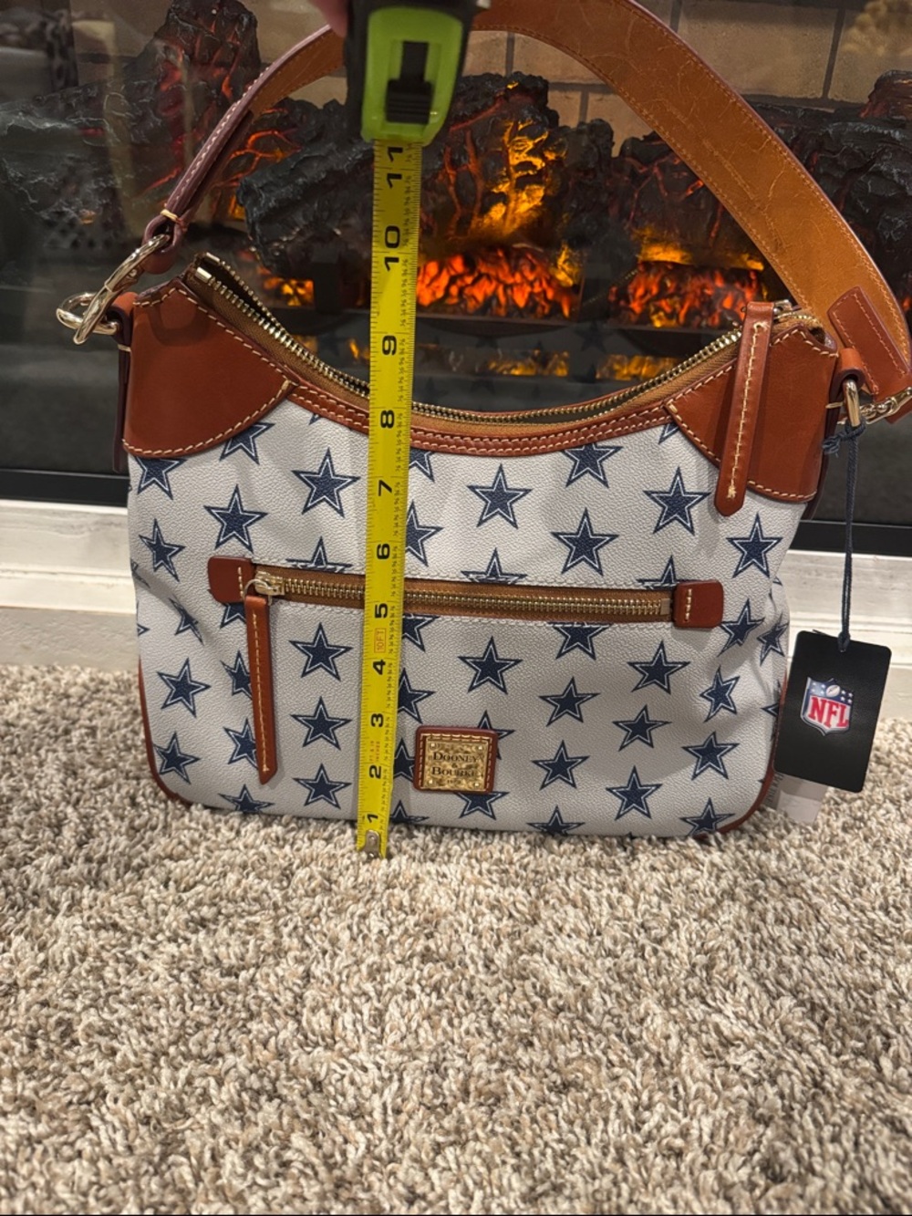 Dooney & Bourke: Dallas Cowboys Shoulder Bag - Picture 3 of 8